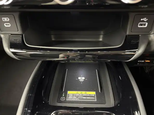 ホンダ ヴェゼル ハイブリッド e:HEV Z PLaYパッケージ 愛知県 2025(令7)年 0.1万km 黒Ⅱ ・純正ディスプレイナビ/（BT/Carplay/USB）/・フルセグTV/・バックカメラ/・電動パーキングシステム/・電動バックドア/・ハーフレザーシート/・前席シートヒーター/・ホンダセンシング/レーダークルーズコントロール/衝突軽減ブレーキ/レーンアシストシステム/ブラインドスポットモニター/コーナーセンサー/・クイック充電/・ステアリングヒーター/・パドルシフト/・純正１８インチAW/225/50/R18/・ETC2.0/・純正LEDライト/・保証書/・取扱説明書