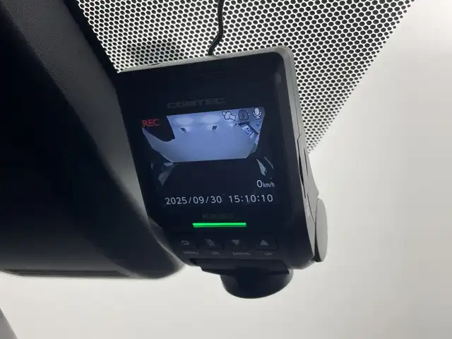 トヨタ Ｃ－ＨＲ G モード ネロ セーフティプラス 群馬県 2020(令2)年 6万km ホワイトパールクリスタルシャイン 純正１０型ナビ　全方位カメラ　ブラインドスポットモニター　アダプティブクルーズコントロール　ビルトインＥＴＣ　シートヒーター　ドライブレコーダー　オートマチックハイビーム　スマートキー　禁煙車