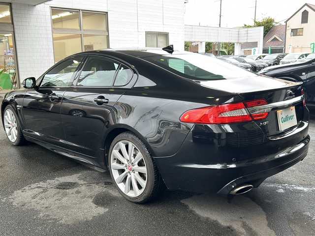 ジャガー ＸＦ 2．0R　スポーツLTD エディション 京都府 2015(平27)年 3.4万km 黒 ワンオーナー /純正メモリーナビ /バックカメラ /前後コーナーセンサー /パドルシフト /クルーズコントロール/ハーフレザー /シートヒーター /前後社外ドライブレコーダー(SN-TW84)/純正AW19インチ /ウィンカーミラー /パワーシート /Bluetooth/AUX/CD/DVD再生機能