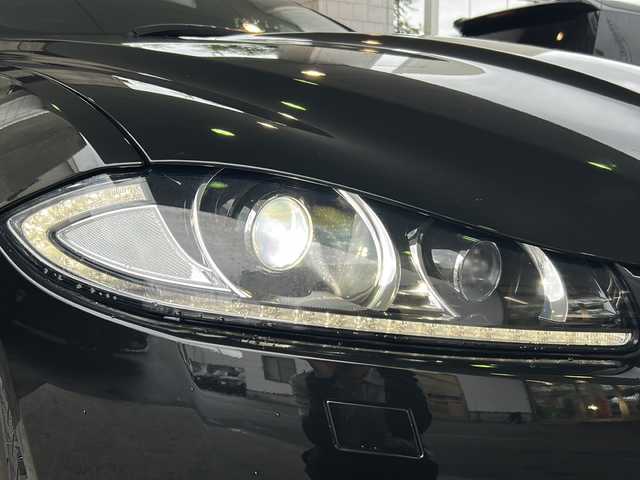 ジャガー ＸＦ 2．0R　スポーツLTD エディション 京都府 2015(平27)年 3.4万km 黒 ワンオーナー /純正メモリーナビ /バックカメラ /前後コーナーセンサー /パドルシフト /クルーズコントロール/ハーフレザー /シートヒーター /前後社外ドライブレコーダー(SN-TW84)/純正AW19インチ /ウィンカーミラー /パワーシート /Bluetooth/AUX/CD/DVD再生機能