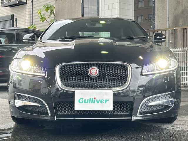 ジャガー ＸＦ 2．0R　スポーツLTD エディション 京都府 2015(平27)年 3.4万km 黒 ワンオーナー /純正メモリーナビ /バックカメラ /前後コーナーセンサー /パドルシフト /クルーズコントロール/ハーフレザー /シートヒーター /前後社外ドライブレコーダー(SN-TW84)/純正AW19インチ /ウィンカーミラー /パワーシート /Bluetooth/AUX/CD/DVD再生機能