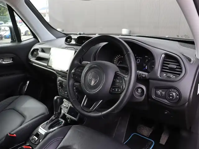 クライスラー・ジープ レネゲード リミテッド 4xe 長野県 2021(令3)年 3.8万km 紺 黒革シート/Kenwoodナビ(CD/DVD/TV/bluetooth/AM/FM/HDMI)/フルセグTV/バックカメラ/ACC/レーンキープアシスト/衝突軽減ブレーキ/BLIS/パークセンサー/パワーシート/ヒーター/ステアリングヒーター/スマートキー/純正17AW/LEDヘッドライト/ETC/充電ケーブル