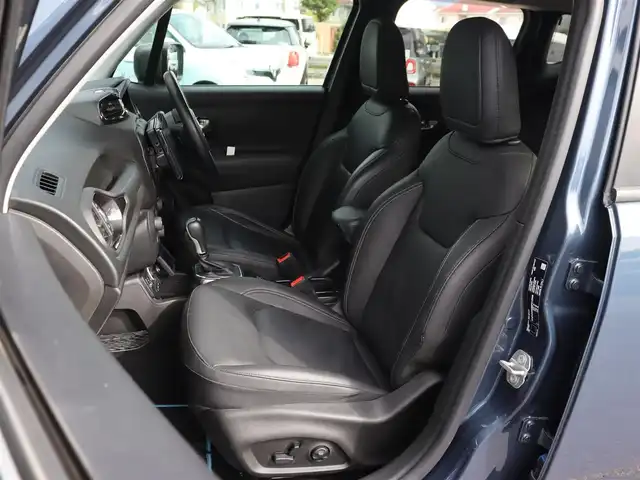 クライスラー・ジープ レネゲード リミテッド 4xe 長野県 2021(令3)年 3.8万km 紺 黒革シート/Kenwoodナビ(CD/DVD/TV/bluetooth/AM/FM/HDMI)/フルセグTV/バックカメラ/ACC/レーンキープアシスト/衝突軽減ブレーキ/BLIS/パークセンサー/パワーシート/ヒーター/ステアリングヒーター/スマートキー/純正17AW/LEDヘッドライト/ETC/充電ケーブル