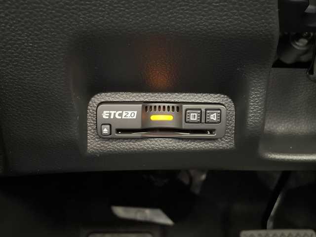 ホンダ ヴェゼル ハイブリッド e:HEV Z 愛知県 2025(令7)年 0.1千km プラチナホワイトパール ホンダセンシング/純正9型ディスプレイオーディオナビ/レーダークルーズコントロール/シートヒーター/バックカメラ/電動リアゲート/コーナーセンサー/純正アルミホイール/ETC2.0/ブラインドスポットモニター/LEDヘッドライト/ステアリングヒーター/ワイヤレス充電機/オートマチックハイビーム/ダウンヒルアシストコントロール/衝突軽減システム/フルセグ/Bluetooth/ステアリングスイッチ/スマートキー/プッシュスタート