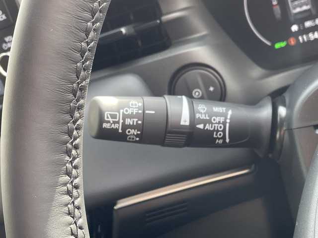 ホンダ ヴェゼル ハイブリッド e:HEV Z 愛知県 2025(令7)年 0.1千km プラチナホワイトパール ホンダセンシング/純正9型ディスプレイオーディオナビ/レーダークルーズコントロール/シートヒーター/バックカメラ/電動リアゲート/コーナーセンサー/純正アルミホイール/ETC2.0/ブラインドスポットモニター/LEDヘッドライト/ステアリングヒーター/ワイヤレス充電機/オートマチックハイビーム/ダウンヒルアシストコントロール/衝突軽減システム/フルセグ/Bluetooth/ステアリングスイッチ/スマートキー/プッシュスタート