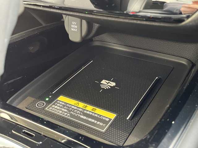 ホンダ ヴェゼル ハイブリッド e:HEV Z 愛知県 2025(令7)年 0.1千km プラチナホワイトパール ホンダセンシング/純正9型ディスプレイオーディオナビ/レーダークルーズコントロール/シートヒーター/バックカメラ/電動リアゲート/コーナーセンサー/純正アルミホイール/ETC2.0/ブラインドスポットモニター/LEDヘッドライト/ステアリングヒーター/ワイヤレス充電機/オートマチックハイビーム/ダウンヒルアシストコントロール/衝突軽減システム/フルセグ/Bluetooth/ステアリングスイッチ/スマートキー/プッシュスタート