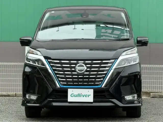 日産 セレナ e－パワー ハイウェイスター V 千葉県 2020(令2)年 6万km ダイヤモンドブラック 純正SDナビ（AM/FM/CD/DVD/Bluetooth）/フルセグTV/車外カメラカメラ（バック/サイド/全方位）/プロパイロット/エマージェンシーブレーキ/両側パワースライドドア/ドライブレコーダー/ETC/インテリジェントルームミラー/純正フロアマット/純正アルミホイール
