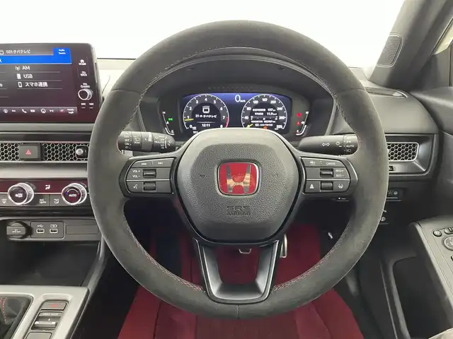 ホンダ シビック タイプR 群馬県 2025(令7)年 0.3万km チャンピオンシップホワイト HONDAコネクトディスプレイ/＝＝＝＝＝/・フルセグTV/USB/BT/FM/AM/・AppleCarPlay/AndroidAuto/＝＝＝＝＝/６速マニュアル　純正９インチナビ　Ｂカメラ　Ｂｒｅｍｂｏキャリパー　リアウィング　ホンダセンシング　純正１９インチＡＷ　ＢＳＭ　ＬＥＤヘッドライト　衝突軽減ブレーキ　クリアランスソナー　ＥＴＣ　禁煙車