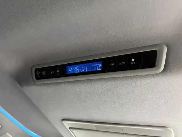 トヨタ ヴェルファイア Z Aエディション 福岡県 2017(平29)年 7.7万km バーニングブラッククリスタルシャインガラスフレーク ＴＲＤエアロ　/後席モニター　/純正９型ナビ（フルセグＴＶ）　/両側電動スライドドア　/クルーズコントロール　/衝突軽減　/コーナーセンサー　/レーンキープ　/オートライト　/横滑り防止　/オットマン　/ビルトインＥＴＣ