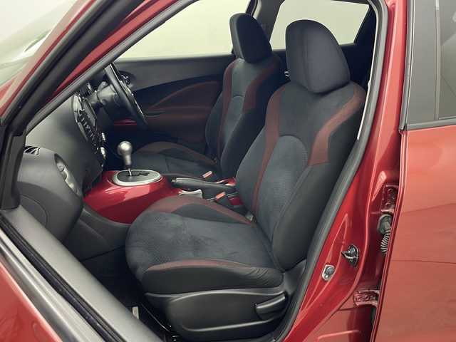 日産 ジューク 16GT FOUR 秋田県 2011(平23)年 3.5万km ラディアントレッド 4WD/純正ナビ　/ワンセグTV/AM/FM/CD/DVD/バックカメラ　/横滑り防止装置　/HIDヘッドライト　/フォグランプ　/オートライト　/スペアキー　/プッシュスタート　/純正アルミホイール　/社外フロアマット　/オートエアコン　/電動格納ミラー/取扱説明書/保証書