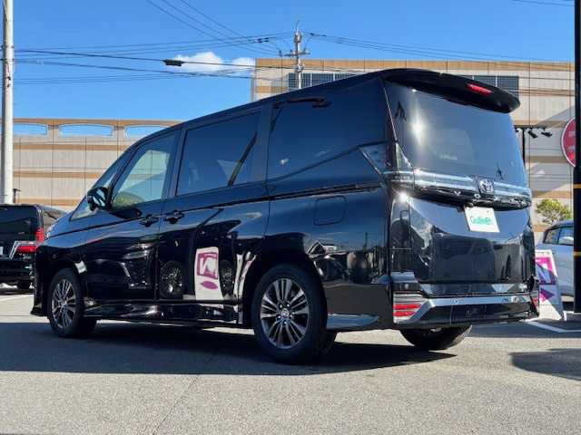 トヨタ ヴォクシー S－G 宮城県 2022(令4)年 2.6万km アティチュードブラックマイカ 登録時走行距離２５５１１ｋｍ/ワンオーナー/両側パワースライドドア/レーダークルーズコントロール/プリクラッシュセーフティ/バックカメラ/デジタルインナーミラー/純正ナビ/・フルセグテレビ/・Bluetooth/・ミラキャスト/レーンキープ/純正ドライブレコーダー/純正アルミホイール/ウインカーミラー/ＬＥＤヘッドライト/オートライト/オートマチックハイビーム/電動パーキング/ブレーキホールド/スマートキー/スペアキー/横滑り防止機能/純正フロアマット