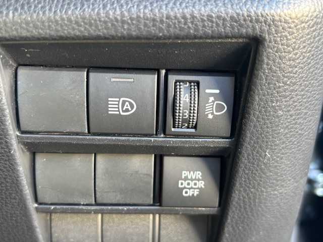 トヨタ ヴォクシー S－G 宮城県 2022(令4)年 2.6万km アティチュードブラックマイカ 登録時走行距離２５５１１ｋｍ/ワンオーナー/両側パワースライドドア/レーダークルーズコントロール/プリクラッシュセーフティ/バックカメラ/デジタルインナーミラー/純正ナビ/・フルセグテレビ/・Bluetooth/・ミラキャスト/レーンキープ/純正ドライブレコーダー/純正アルミホイール/ウインカーミラー/ＬＥＤヘッドライト/オートライト/オートマチックハイビーム/電動パーキング/ブレーキホールド/スマートキー/スペアキー/横滑り防止機能/純正フロアマット