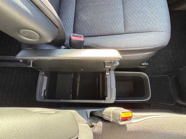 トヨタ ヴォクシー S－G 宮城県 2022(令4)年 2.6万km アティチュードブラックマイカ 登録時走行距離２５５１１ｋｍ/ワンオーナー/両側パワースライドドア/レーダークルーズコントロール/プリクラッシュセーフティ/バックカメラ/デジタルインナーミラー/純正ナビ/・フルセグテレビ/・Bluetooth/・ミラキャスト/レーンキープ/純正ドライブレコーダー/純正アルミホイール/ウインカーミラー/ＬＥＤヘッドライト/オートライト/オートマチックハイビーム/電動パーキング/ブレーキホールド/スマートキー/スペアキー/横滑り防止機能/純正フロアマット