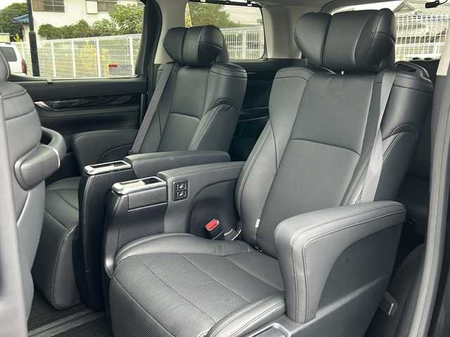 トヨタ アルファード S Cパッケージ 岐阜県 2019(令1)年 7.6万km ブラック 登録時走行距離75382km/アルパイン11型ナビ/フルセグテレビ/ETC/バック、サイドカメラ/ツインルーフ/後席フリップダウンモニター/モデリスタフルエアロ/レザーシート/シートヒーター/ステアリングヒーター/パワーシート/デジタルインナーミラー/クルーズコントロール/ドライブレコーダー/USB接続/HDMI接続/Bluetooth接続/オットマン/電動リアゲート/両側パワースライドドア/ステアリングヒーター/LEDヘッドライト/レーンキープアシスト/オートマチックハイビーム