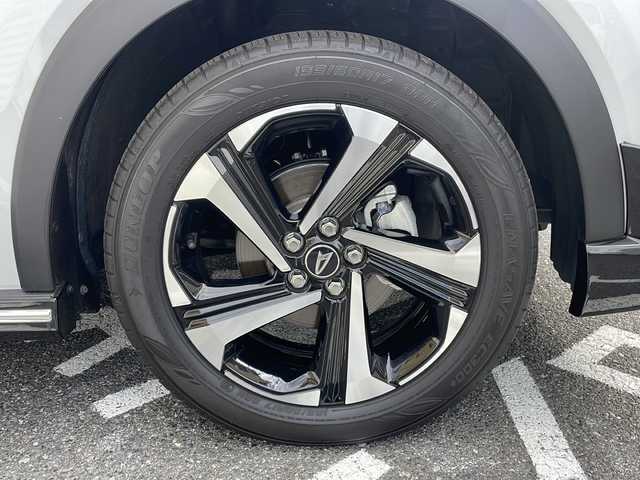 ダイハツ ロッキー プレミアム G HEV 広島県 2024(令6)年 0.6万km シャイニングホワイトパール /登録時走行距離/　　　　　　　5434キロ/ワンオーナー/社外ナビ/バックカメラ/地デジ/エアロ/シートヒーター/クルーズコントロール/スペアキー×１/ビルトインETC/新車時整備手帳/　　【保証書】/取扱説明書/