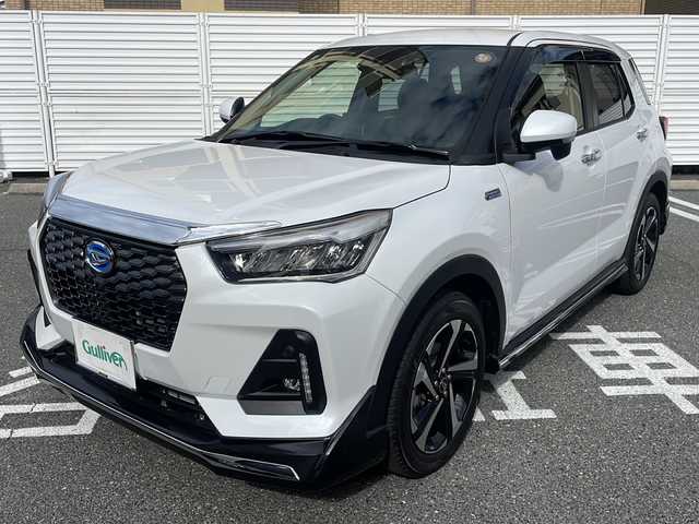 ダイハツ ロッキー プレミアム G HEV 広島県 2024(令6)年 0.6万km シャイニングホワイトパール /登録時走行距離/　　　　　　　5434キロ/ワンオーナー/社外ナビ/バックカメラ/地デジ/エアロ/シートヒーター/クルーズコントロール/スペアキー×１/ビルトインETC/新車時整備手帳/　　【保証書】/取扱説明書/
