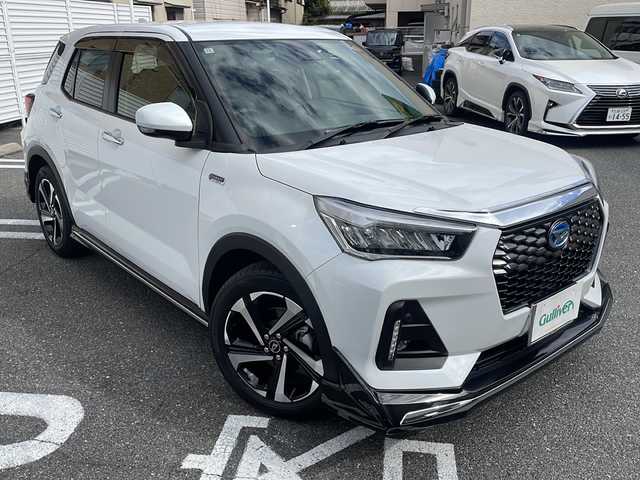 ダイハツ ロッキー プレミアム G HEV 広島県 2024(令6)年 0.6万km シャイニングホワイトパール /登録時走行距離/　　　　　　　5434キロ/ワンオーナー/社外ナビ/バックカメラ/地デジ/エアロ/シートヒーター/クルーズコントロール/スペアキー×１/ビルトインETC/新車時整備手帳/　　【保証書】/取扱説明書/