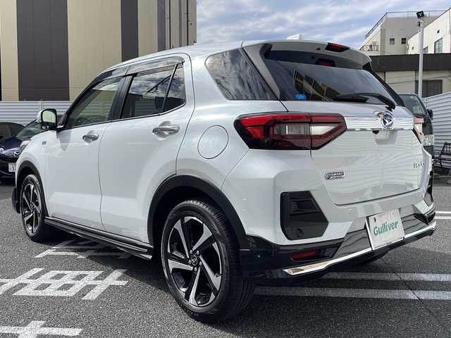 ダイハツ ロッキー プレミアム G HEV 広島県 2024(令6)年 0.6万km シャイニングホワイトパール /登録時走行距離/　　　　　　　5434キロ/ワンオーナー/社外ナビ/バックカメラ/地デジ/エアロ/シートヒーター/クルーズコントロール/スペアキー×１/ビルトインETC/新車時整備手帳/　　【保証書】/取扱説明書/