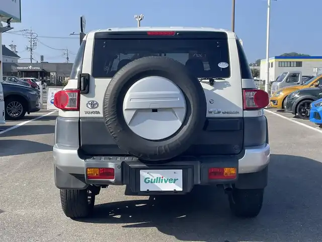 トヨタ ＦＪクルーザー カラーパッケージ 長崎県 2017(平29)年 4.7万km ホワイト 純正SDナビ/CD/DVD/BT/フルセグTV/バックカメラ/クルーズコントロール/社外レーダー(ZERO 702V)/ステアリングスイッチ/コーナーセンサー/ETC/スペアキー