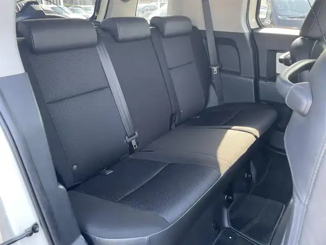 トヨタ ＦＪクルーザー カラーパッケージ 長崎県 2017(平29)年 4.7万km ホワイト 純正SDナビ/CD/DVD/BT/フルセグTV/バックカメラ/クルーズコントロール/社外レーダー(ZERO 702V)/ステアリングスイッチ/コーナーセンサー/ETC/スペアキー