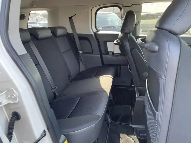 トヨタ ＦＪクルーザー カラーパッケージ 長崎県 2017(平29)年 4.7万km ホワイト 純正SDナビ/CD/DVD/BT/フルセグTV/バックカメラ/クルーズコントロール/社外レーダー(ZERO 702V)/ステアリングスイッチ/コーナーセンサー/ETC/スペアキー