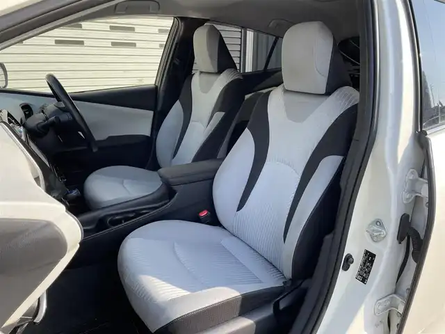 トヨタ プリウス S 道央・札幌 2016(平28)年 13.5万km ホワイトパールクリスタルシャイン (株)IDOMが運営する【じしゃロン札幌豊平店】の自社ローン専用車両になりますこちらは現金またはオートローンご利用時の価格です。自社ローンご希望の方は別途その旨お申付け下さい/スマートキー/純正ナビ・TV/バックカメラ/ETC/社外エアロ/社外17AW/LEDライト