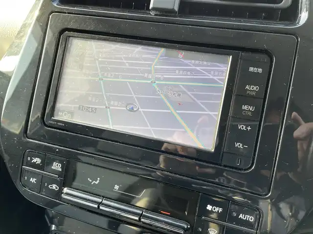 トヨタ プリウス S 道央・札幌 2016(平28)年 13.5万km ホワイトパールクリスタルシャイン (株)IDOMが運営する【じしゃロン札幌豊平店】の自社ローン専用車両になりますこちらは現金またはオートローンご利用時の価格です。自社ローンご希望の方は別途その旨お申付け下さい/スマートキー/純正ナビ・TV/バックカメラ/ETC/社外エアロ/社外17AW/LEDライト