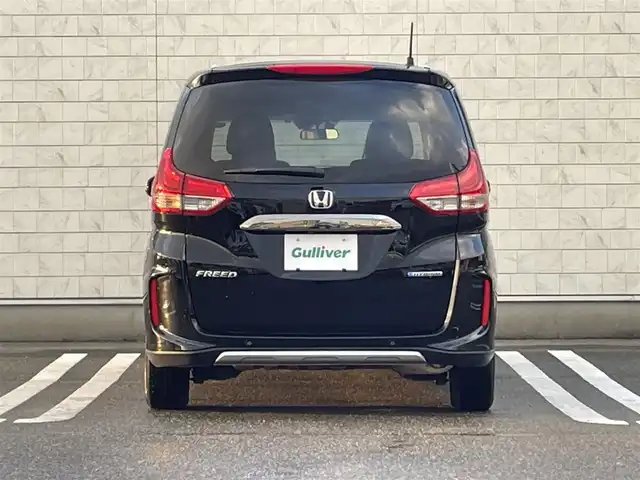 ホンダ フリード ハイブリット クロスター 福岡県 2022(令4)年 1.7万km クリスタルブラックパール 純正9型SDナビ(フルセグTV/CD/DVD/BT)/バックカメラ/コーナーセンサー/ホンダセンシング/ドラレコ/両側電動/クルコン/ETC/シートヒーター/USB/純正フロアマット/純正LED/純正アルミホイール/プッシュスタート/スマートキー