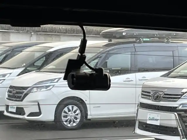 ホンダ フリード ハイブリット クロスター 福岡県 2022(令4)年 1.7万km クリスタルブラックパール 純正9型SDナビ(フルセグTV/CD/DVD/BT)/バックカメラ/コーナーセンサー/ホンダセンシング/ドラレコ/両側電動/クルコン/ETC/シートヒーター/USB/純正フロアマット/純正LED/純正アルミホイール/プッシュスタート/スマートキー