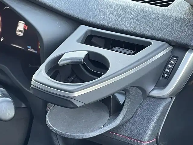 トヨタ ＲＡＶ４ アドベンチャー オフロードPKG 東京都 2021(令3)年 6.1万km アティチュードブラックマイカ トヨタセーフティセンス/・プライクラッシュセーフティ/・レーントレーシングアシスト/・オートハイビーム/・ブラインドスポットモニター/・クリアランスソナー/純正ディスプレイオーディオ/・ナビキット / Bluetooth/バックカメラ/ルーフレール/運転席パワーシート/合皮レザーシート/シートヒーター / ベンチレーション/スペアタイヤ/純正18インチAW/ダウンヒルアシストコントロール/LEDヘッドライト/フォグ/ビルトインETC