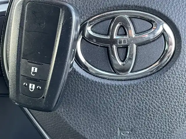 トヨタ ＲＡＶ４ アドベンチャー オフロードPKG 東京都 2021(令3)年 6.1万km アティチュードブラックマイカ トヨタセーフティセンス/・プライクラッシュセーフティ/・レーントレーシングアシスト/・オートハイビーム/・ブラインドスポットモニター/・クリアランスソナー/純正ディスプレイオーディオ/・ナビキット / Bluetooth/バックカメラ/ルーフレール/運転席パワーシート/合皮レザーシート/シートヒーター / ベンチレーション/スペアタイヤ/純正18インチAW/ダウンヒルアシストコントロール/LEDヘッドライト/フォグ/ビルトインETC