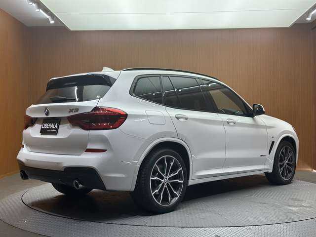 ＢＭＷ Ｘ３ xDrive20d Mスポーツ 千葉県 2017(平29)年 5.1万km アルピンホワイトⅢ ハイラインＰＫＧ　/イノベーションＰ　/パノラマＳＲ　/ｈａｒｍａｎｋａｒｄサウンド　/ＡＣＣ　/黒革　/シートヒーター　/ナビ　/ＴＶ　/３６０°ドライビングアシストプラス　/パーキングアシストプラス　/衝突軽減Ｂ