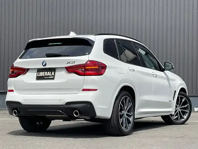 ＢＭＷ Ｘ３ xDrive20d Mスポーツ 青森県 2017(平29)年 5.1万km アルピンホワイトⅢ /4WD/パノラマサンルーフ/黒革シート/ハイラインＰＫＧ　/イノベーションＰ　/ｈａｒｍａｎｋａｒｄサウンド　/ＡＣＣ　　/HUD/全席シートヒーター　/D席メモリー付き//　前席パワーシート /純正HDDナビ　/　(フルセグＴＶ/DVD/Bt/USB//　Screen Mirroring)　/３６０°ドライビングアシストプラス　/パーキングアシストプラス　/衝突軽減ブレーキ/置くだけ充電/オートワイパー/オートマチックハイビーム/LEDライト/前後フォグランプ/パワーバックドア/ウインカーミラー /電動格納ミラー/W/サイド/カーテンエアバッグ/ABS/スマートキー・インテリキー/保証書/取説