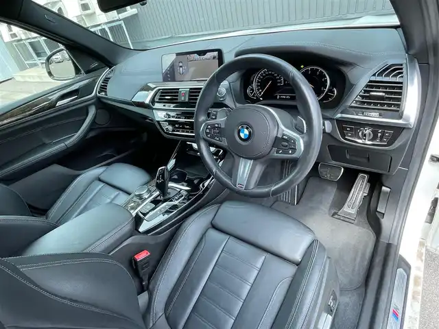 ＢＭＷ Ｘ３ xDrive20d Mスポーツ 青森県 2017(平29)年 5.1万km アルピンホワイトⅢ /4WD/パノラマサンルーフ/黒革シート/ハイラインＰＫＧ　/イノベーションＰ　/ｈａｒｍａｎｋａｒｄサウンド　/ＡＣＣ　　/HUD/全席シートヒーター　/D席メモリー付き//　前席パワーシート /純正HDDナビ　/　(フルセグＴＶ/DVD/Bt/USB//　Screen Mirroring)　/３６０°ドライビングアシストプラス　/パーキングアシストプラス　/衝突軽減ブレーキ/置くだけ充電/オートワイパー/オートマチックハイビーム/LEDライト/前後フォグランプ/パワーバックドア/ウインカーミラー /電動格納ミラー/W/サイド/カーテンエアバッグ/ABS/スマートキー・インテリキー/保証書/取説