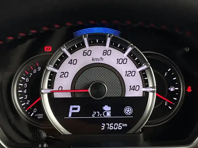 スズキ スペーシア カスタム HYBRID XS 新潟県 2018(平30)年 3.8万km ピュアホワイトP スズキセーフティサポート	/禁煙車/ワンオーナー/社外メモナビ　/　　CD/DVD/AM/FM/フルセグ/BT/バックモニター/両側パワースライドドア/LEDオートライト/フォグランプ/ハーフレザーシート/運転席シートヒーター/純正15インチ純正アルミホイール付/アイドリングストップ/ステアリングスイッチ/サーキュレーター/リアサンシェード/パーソナルデーブル/ドライブレコーダー/スペアキー/スマートキー/ETC