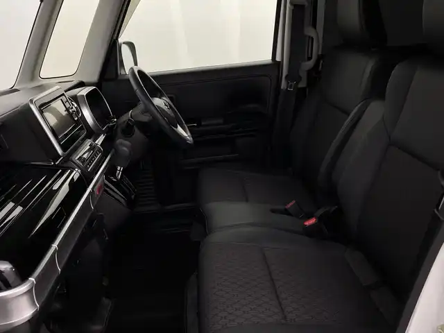 スズキ スペーシア カスタム HYBRID XS 新潟県 2018(平30)年 3.8万km ピュアホワイトP スズキセーフティサポート	/禁煙車/ワンオーナー/社外メモナビ　/　　CD/DVD/AM/FM/フルセグ/BT/バックモニター/両側パワースライドドア/LEDオートライト/フォグランプ/ハーフレザーシート/運転席シートヒーター/純正15インチ純正アルミホイール付/アイドリングストップ/ステアリングスイッチ/サーキュレーター/リアサンシェード/パーソナルデーブル/ドライブレコーダー/スペアキー/スマートキー/ETC