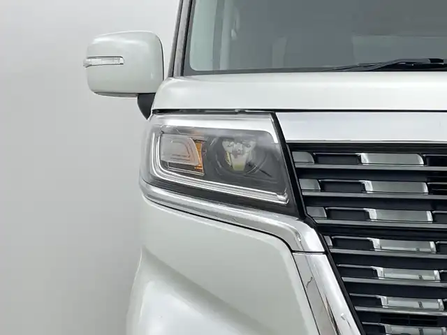 スズキ スペーシア カスタム HYBRID XS 新潟県 2018(平30)年 3.8万km ピュアホワイトP スズキセーフティサポート	/禁煙車/ワンオーナー/社外メモナビ　/　　CD/DVD/AM/FM/フルセグ/BT/バックモニター/両側パワースライドドア/LEDオートライト/フォグランプ/ハーフレザーシート/運転席シートヒーター/純正15インチ純正アルミホイール付/アイドリングストップ/ステアリングスイッチ/サーキュレーター/リアサンシェード/パーソナルデーブル/ドライブレコーダー/スペアキー/スマートキー/ETC