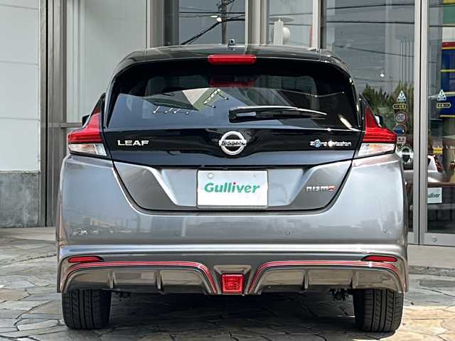 日産 リーフ ニスモ 静岡県 2019(令1)年 8.1万km ダークメタルグレー/スーパーブラック2トーン ナビ/・バックモニター/・Bluetooth/・CD/DVD/・フルセグTV/主要装備/・プッシュスタート/・ETC車載器/・前席シートヒーター/・純正フロアマット/・純正18インチAW/・LEDヘッドライト/・スマートキー/・スペアキー/・オートライト/安全装備/・プロパイロット/・インテリジェントエマージェンシーブレーキ/・前後コーナーセンサー/・側方支援/・後側方支援/・標識認識システム