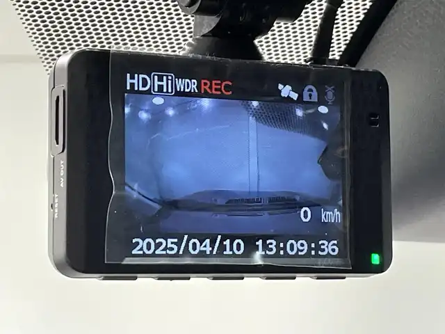 トヨタ ＲＡＶ４ アドベンチャー オフロードPKG 愛知県 2020(令2)年 3.9万km グレーメタリック 純正９インチＤＡナビ　/（Bluetooth/AM・FM/USB接続/Miracast）/衝突軽減ブレーキ　/レーダークルーズコントロール　/ビルトインＥＴＣ　/バックカメラ　/ドライブレコーダー　/デジタルインナーミラー　/ブラインドスポットモニター　/コーナーセンサー　/ＬＥＤヘッドライト/電動パワーシート/オートブレーキホールド機能/レーンアシスト/オートハイビーム