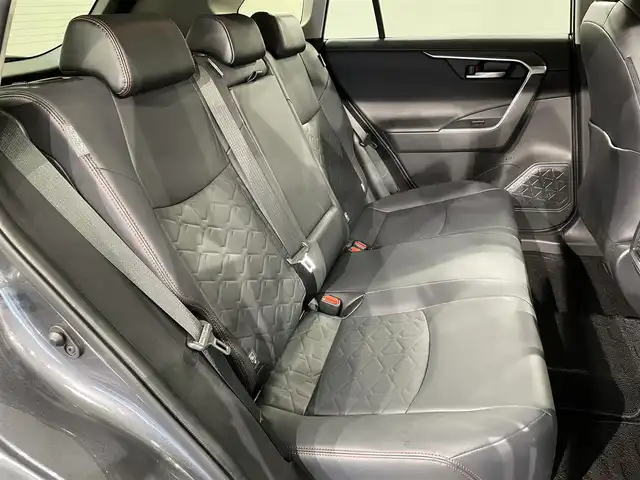 トヨタ ＲＡＶ４ アドベンチャー オフロードPKG 愛知県 2020(令2)年 3.9万km グレーメタリック 純正９インチＤＡナビ　/（Bluetooth/AM・FM/USB接続/Miracast）/衝突軽減ブレーキ　/レーダークルーズコントロール　/ビルトインＥＴＣ　/バックカメラ　/ドライブレコーダー　/デジタルインナーミラー　/ブラインドスポットモニター　/コーナーセンサー　/ＬＥＤヘッドライト/電動パワーシート/オートブレーキホールド機能/レーンアシスト/オートハイビーム