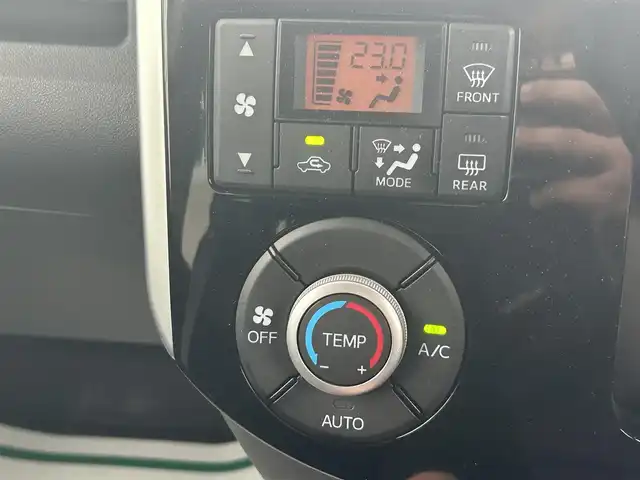 ダイハツ タント カスタム X SA Ⅲ 静岡県 2019(平31)年 3.5万km ブラックマイカメタリック 社外メモリナビ/（AM/FM/CD/DVD/BT)/片側パワースライドドア /ETC/スマートキー/プッシュスタート/スマートアシスト３/・衝突被害軽減ブレーキ/・横滑り防止装置/オートライト/オートマチックハイビーム/スペアキー/純正フロアマット/ドアバイザー/純正１４インチアルミホイール/保証書/取り扱い説明書