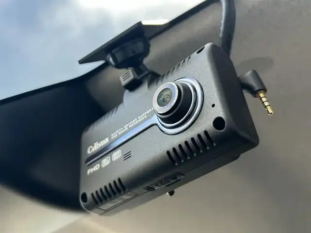 ダイハツ タント カスタム X SA Ⅲ 静岡県 2019(平31)年 3.5万km ブラックマイカメタリック 社外メモリナビ/（AM/FM/CD/BT)/ドラレコ/片側パワースライドドア /ETC/スマートキー2本/プッシュスタート/スマートアシスト３/・衝突被害軽減ブレーキ/・横滑り防止装置/オートライト/オートマチックハイビーム/純正フロアマット/ドアバイザー/純正１４インチアルミホイール/保証書/取扱説明書