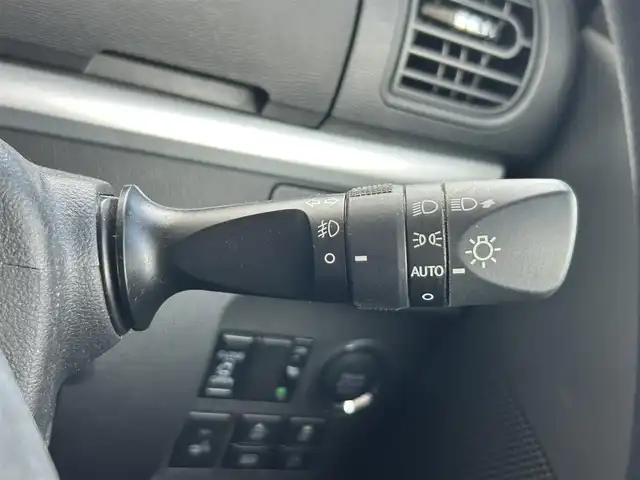 ダイハツ タント カスタム X SA Ⅲ 静岡県 2019(平31)年 3.5万km ブラックマイカメタリック 社外メモリナビ/（AM/FM/CD/BT)/ドラレコ/片側パワースライドドア /ETC/スマートキー2本/プッシュスタート/スマートアシスト３/・衝突被害軽減ブレーキ/・横滑り防止装置/オートライト/オートマチックハイビーム/純正フロアマット/ドアバイザー/純正１４インチアルミホイール/保証書/取扱説明書