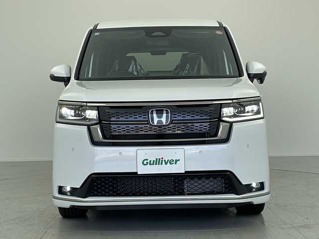ホンダ ステップワゴン スパーダ eHEV 愛知県 2025(令7)年 0.1万km未満 プラチナホワイトパール 登録済未使用車/11.4型純正ナビ/・フルセグテレビ/・CD/DVD/・Bluetooth/・androidauto/・Applecarplay/バックカメラ/両側パワースライドドア/パワーテールゲート/衝突軽減ブレーキ/レーンキープアシストシステム/ブラインドスポットインフォメーション/アダプティブクルーズコントロール/トラフィックジャムアシスト/オートハイビーム/標識認識/減速セレクター/横滑り防止/パドルシフト/全列USBチャージャー