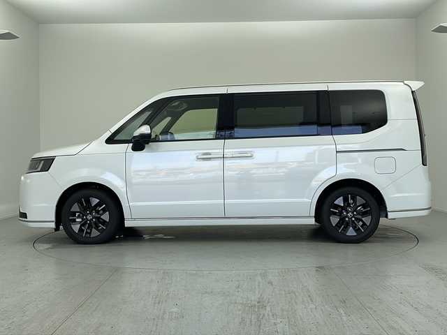 ホンダ ステップワゴン スパーダ eHEV 愛知県 2025(令7)年 0.1万km未満 プラチナホワイトパール 登録済未使用車/11.4型純正ナビ/・フルセグテレビ/・CD/DVD/・Bluetooth/・androidauto/・Applecarplay/バックカメラ/両側パワースライドドア/パワーテールゲート/衝突軽減ブレーキ/レーンキープアシストシステム/ブラインドスポットインフォメーション/アダプティブクルーズコントロール/トラフィックジャムアシスト/オートハイビーム/標識認識/減速セレクター/横滑り防止/パドルシフト/全列USBチャージャー