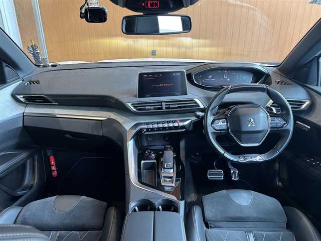 プジョー ５００８ GT ブルーHDi 宮城県 2018(平30)年 5万km パール ファーストクラスパッケージ/ACC/LKA/BSM/障害物センサー/ヒルディセントコントロール/純正ナビ/車外カ(F/B)/AppleCarPlay/AndroidAuto/ハーフレザーシート/パワーシート/シートヒーター/ステアリングスイッチ/パドルシフト/アイドリングストップ/LEDヘッドライト/インテリジェントハイビーム/電動パーキングシステム/前後ドラレコ/置くだけ充電/ETC/サンルーフ/パワーバックドア/ルーフレール/純正18インチAW