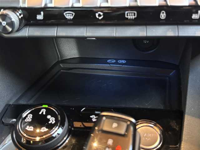 プジョー ５００８ GT ブルーHDi 宮城県 2018(平30)年 5万km パール ファーストクラスパッケージ/ACC/LKA/BSM/障害物センサー/ヒルディセントコントロール/純正ナビ/車外カ(F/B)/AppleCarPlay/AndroidAuto/ハーフレザーシート/パワーシート/シートヒーター/ステアリングスイッチ/パドルシフト/アイドリングストップ/LEDヘッドライト/インテリジェントハイビーム/電動パーキングシステム/前後ドラレコ/置くだけ充電/ETC/サンルーフ/パワーバックドア/ルーフレール/純正18インチAW