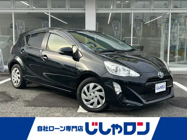 トヨタ アクア 京都府 2015(平27)年 7.6万km ブラックマイカ (株)IDOMが運営する【じしゃロン伏見店】の自社ローン専用車両になりますこちらは現金またはオートローンご利用時の価格です。自社ローンご希望の方は別途その旨お申付け下さい