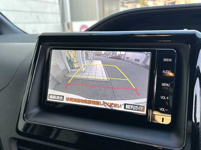 トヨタ ヴォクシー ハイブリッド V 福島県 2015(平27)年 5.6万km ホワイトパールクリスタルシャイン 純正ＳＤナビ　バックＣ　ＴＶ　ＢＴ　クルーズコントロール　ビルドインＥＴＣ　シートヒーター　サンシェード　置くだけ充電　　オートライト　ステリモ　クリアランスソナー　スペアキー　ＬＥＤヘッドライト