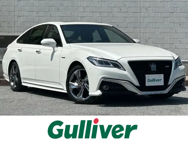 トヨタ クラウン ハイブリッド RS アドバンス 滋賀県 2019(平31)年 4万km ホワイトパールクリスタルシャイン ガソリン（ハイブリッド）/2WD(FR)/CVT/チルト＆スライド電動ムーンルーフ/8インチ純正ナビ/(FM/AM/CD/DVD/フルセグ/Bluetooth)/前後ドライブレコーダー/ETC2.0/パノラミックビューモニター/バックカメラ/ＴｏｙｏｔａＳａｆｅｔｙＳｅｎｓｅ/・プリクラッシュブレーキアシスト	/・踏み間違い防止アシスト	/・レーンキープアシスト	/・レーダークルーズコントロール/・ブラインドスポットモニター/・リヤクロストラフィックオートブレーキ/運転席・助手席シートヒーター/自動防眩インナーミラー/電動格納ミラー/電動パーキング/ブレーキホールド/革巻きステアリング/ステアリングスイッチ/パドルシフト/オートライト/LEDヘッドライト/フロントフォグ/オートマチックハイビーム/フルオートエアコン/プッシュスタート/スマートキー/カードキー/純正フロアマット